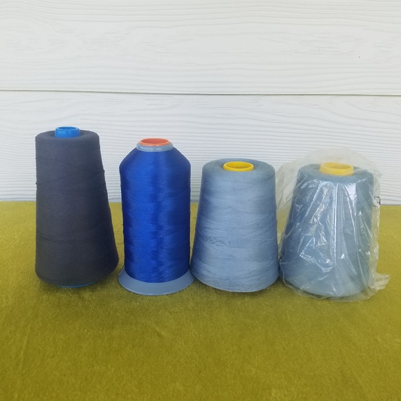 Vintage Lot Of 4 Thread Sewing Cones Blue Shades/Black Diy Vintage Craft Room - Picture 10 of 10